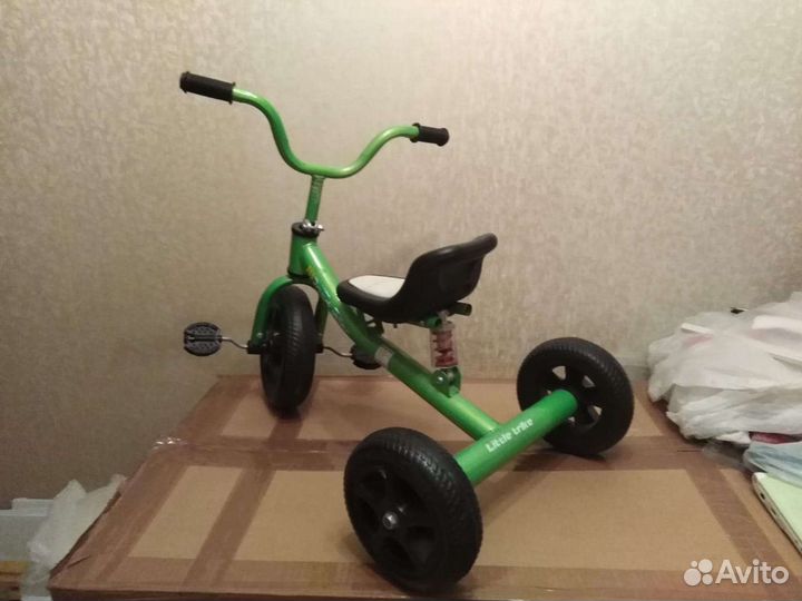 Трехколесный велосипед