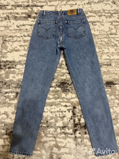 Джинсы женские