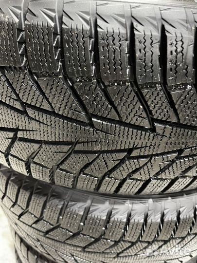 Hankook Winter I'Cept IZ2 21.5/55 R17