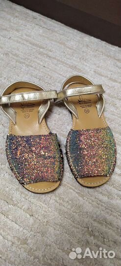 Сандалии для девочки
