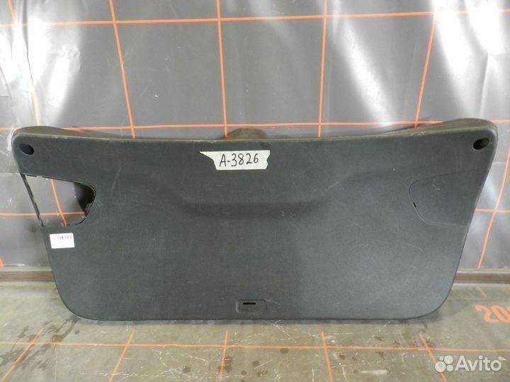 Обшивка крышки багажника - Hyundai Creta