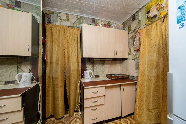 Комната 26 м² в 8-к., 2/5 эт.