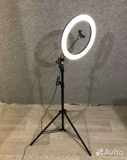 Новая кольцевая лампа