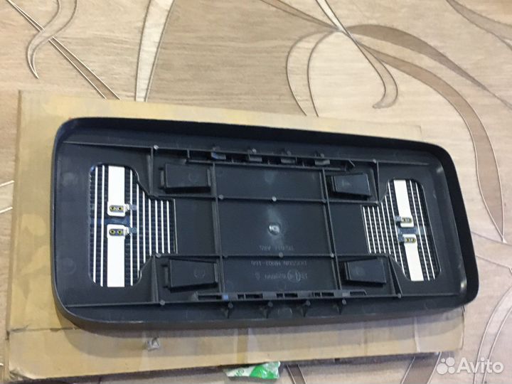 Стекло зеркало основного MAN