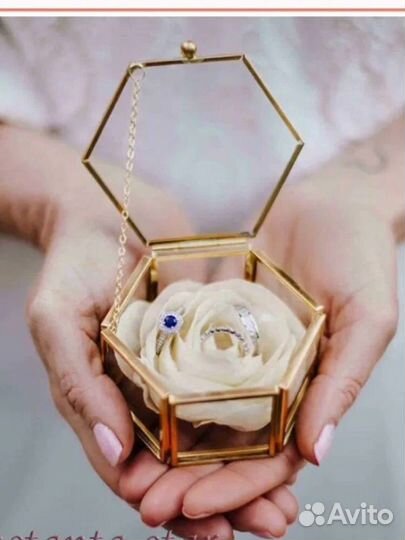 Шкатулка для свадебных колец