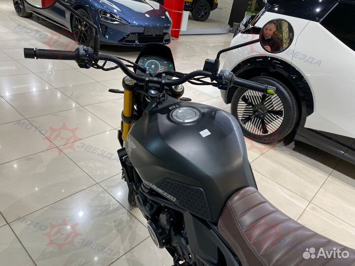 Мотоцикл скремблер Moto Morini Seiemmezzo SCR 650