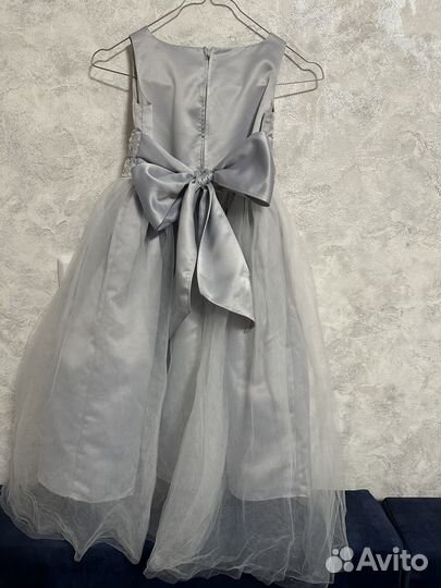 Платье для девочки праздничное