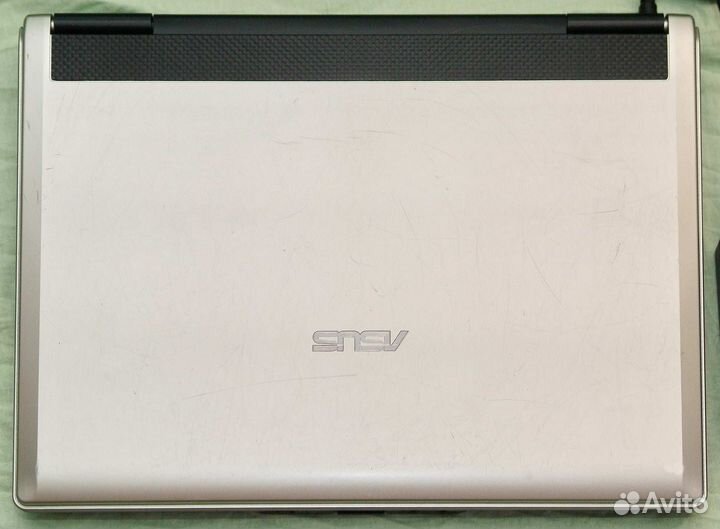 Asus F3K 15 дюймов