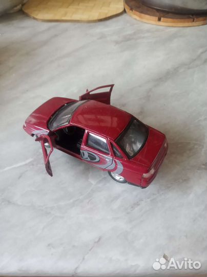 Модель автомобиля Лада 110