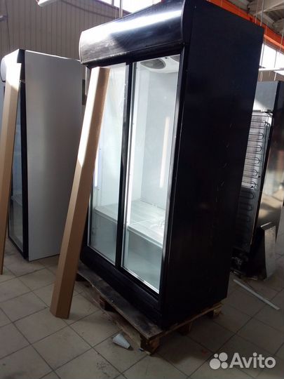 Холодильный шкаф