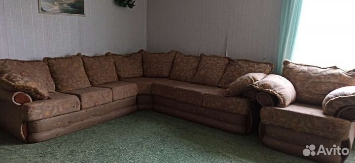 Большой угловой диван бу