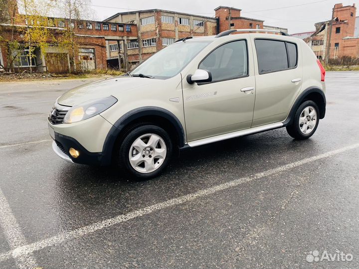 Renault Sandero Stepway 1.6 МТ, 2013, 81 000 км