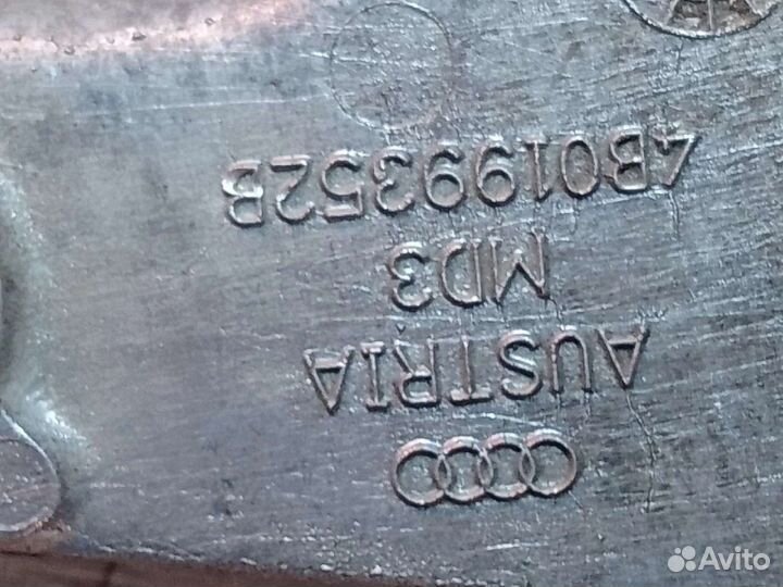 Кронштейн опоры двигателя Audi A4 B5