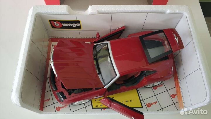 Модель Bburago 1 18 chrysler Crossfire