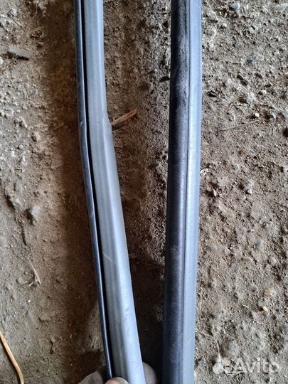 Уплотнитель двери Chevrolet Lacetti