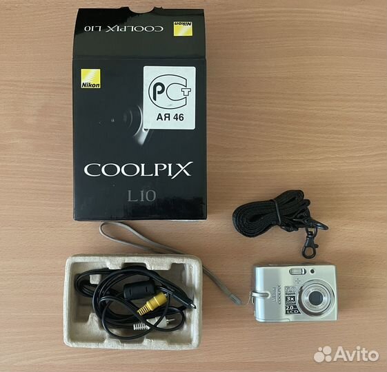Компактный фотоаппарат Nikon Coolpix L10