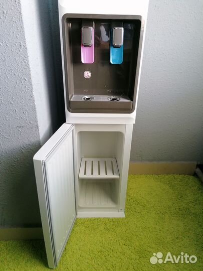 Кулер для воды