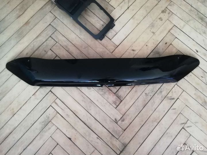 Мухобойка на lancer 10 (короткая)