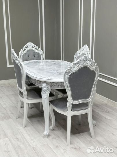 Стол и стулья от производителя. В наличии
