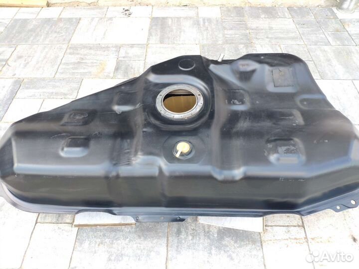 Бензобак BYD F3 / Toyota corolla 120