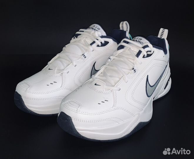 Кроссоквки Nike air Monarch 44 оригинал белые