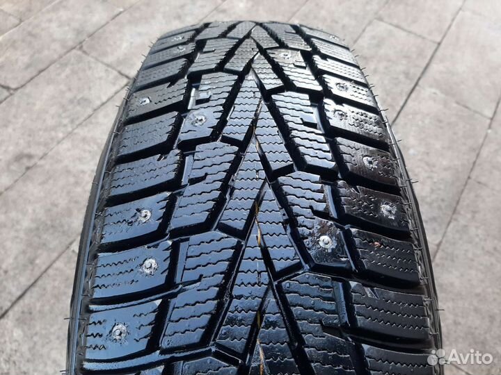 Roadstone Winguard WinSpike 205/70 R15 96T