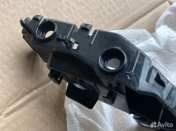 Кронштейн бампера