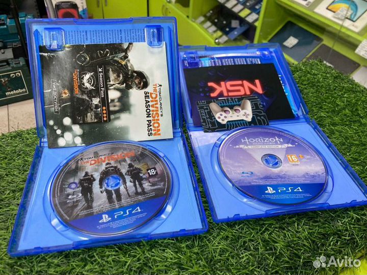 Два диска от PS4