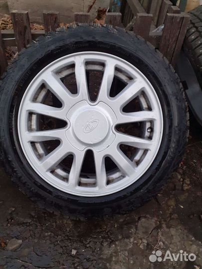 Гранта люкс. Можно поотдельности резину или диски