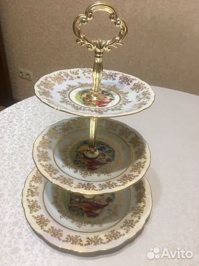 Этажерка для фруктов,конфет,печенья и т.д чехия