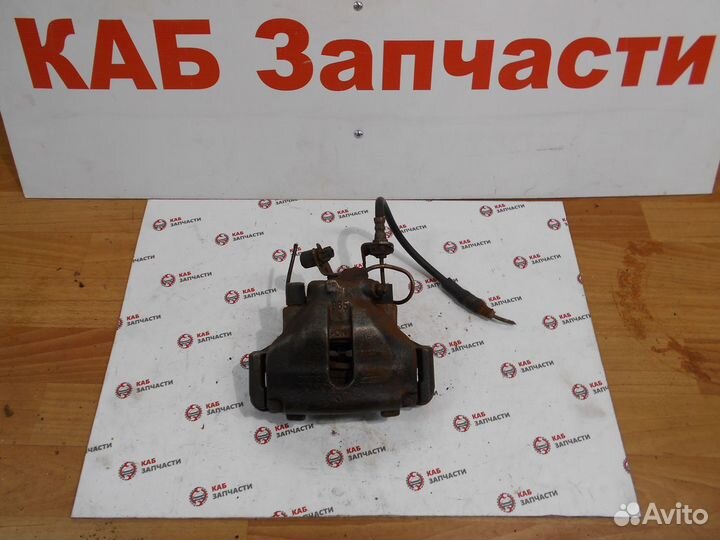 Суппорт передний левый Audi 100 C4