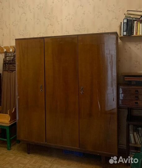 Сервант, шкафы комод