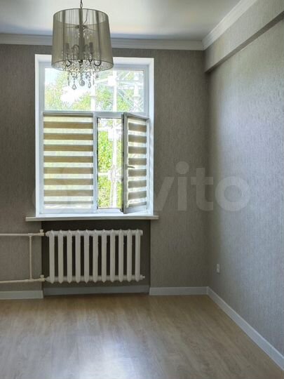 2-к. квартира, 54 м², 2/5 эт.