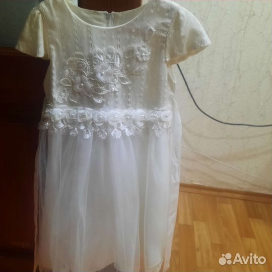 Платье для девочки 2-4года,новое