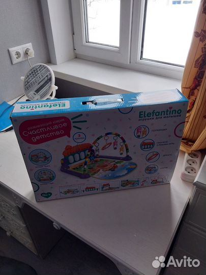 Развивающий коврик с пианино