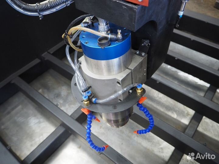 5-осевой мостовой станок по камню с чпу Octo Plus