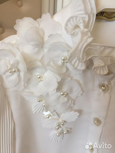 Продам блузку нарядную 