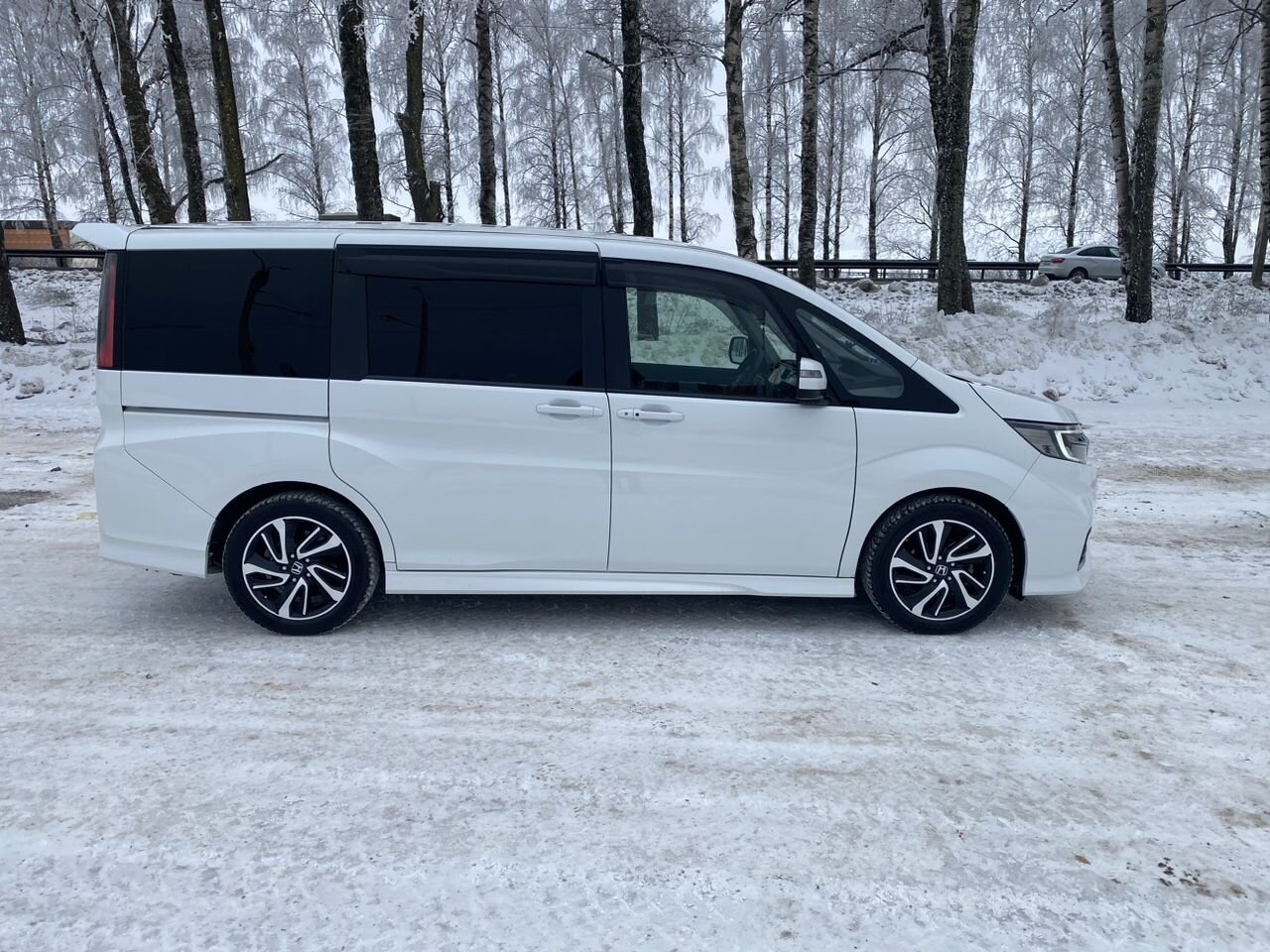 Honda Stepwgn: фото владельца