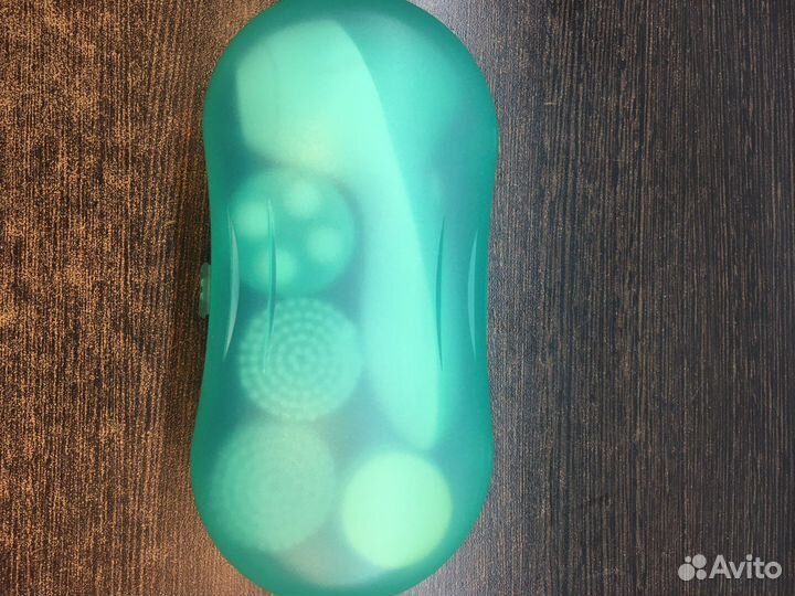 Щетка для ухода за кожей лица