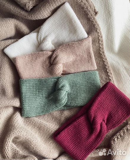 Повязка на голову вязаная