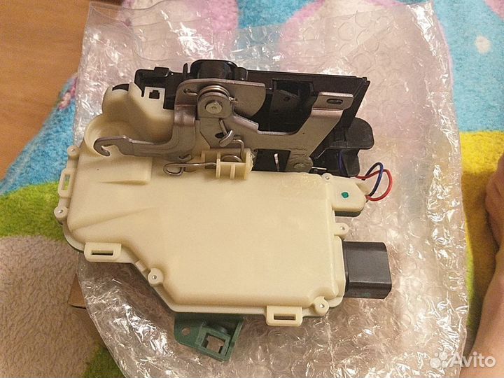 Замок водительской двери пассат б5+