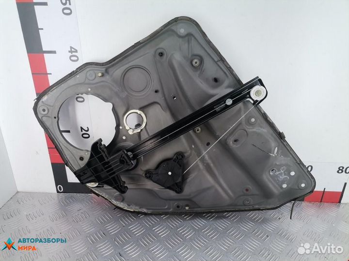 Стеклоподъемник электрический задний левый