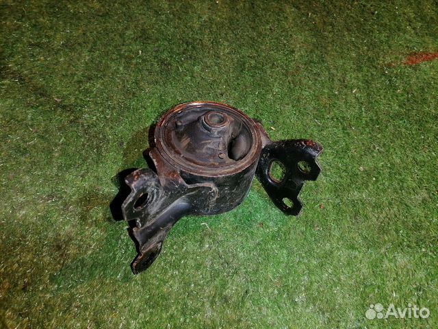 Опора двигателя (подушка двс) левая MN101574 Mitsu