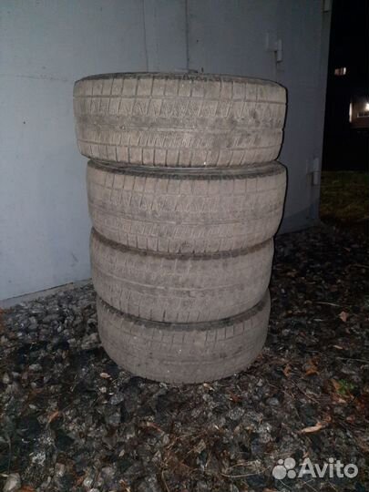 Bridgestone Blizzak Revo GZ 205/55 R16