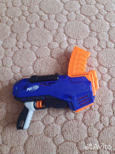 Пистолет Nerf