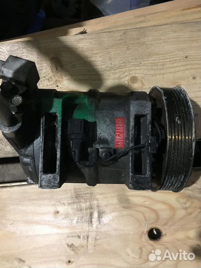 Компрессор кондиционера Nissan Elgrand 3.0D