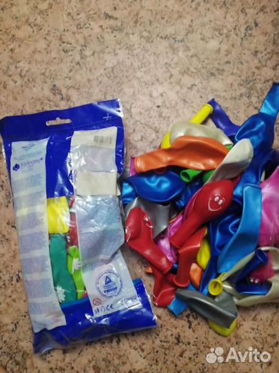 Декор,сердечки плетеные, шарики надувные