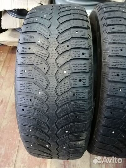 Bridgestone Blizzak Spike-01 205/60 R16