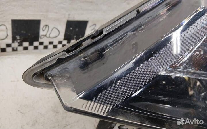 Фара левая Mitsubishi Outlander