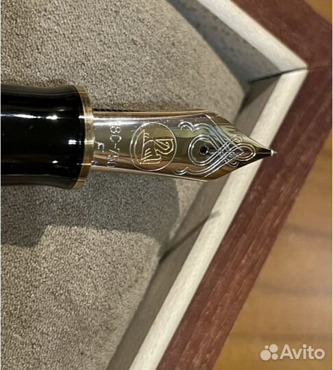 Ручка перьевая Pelikan 1050